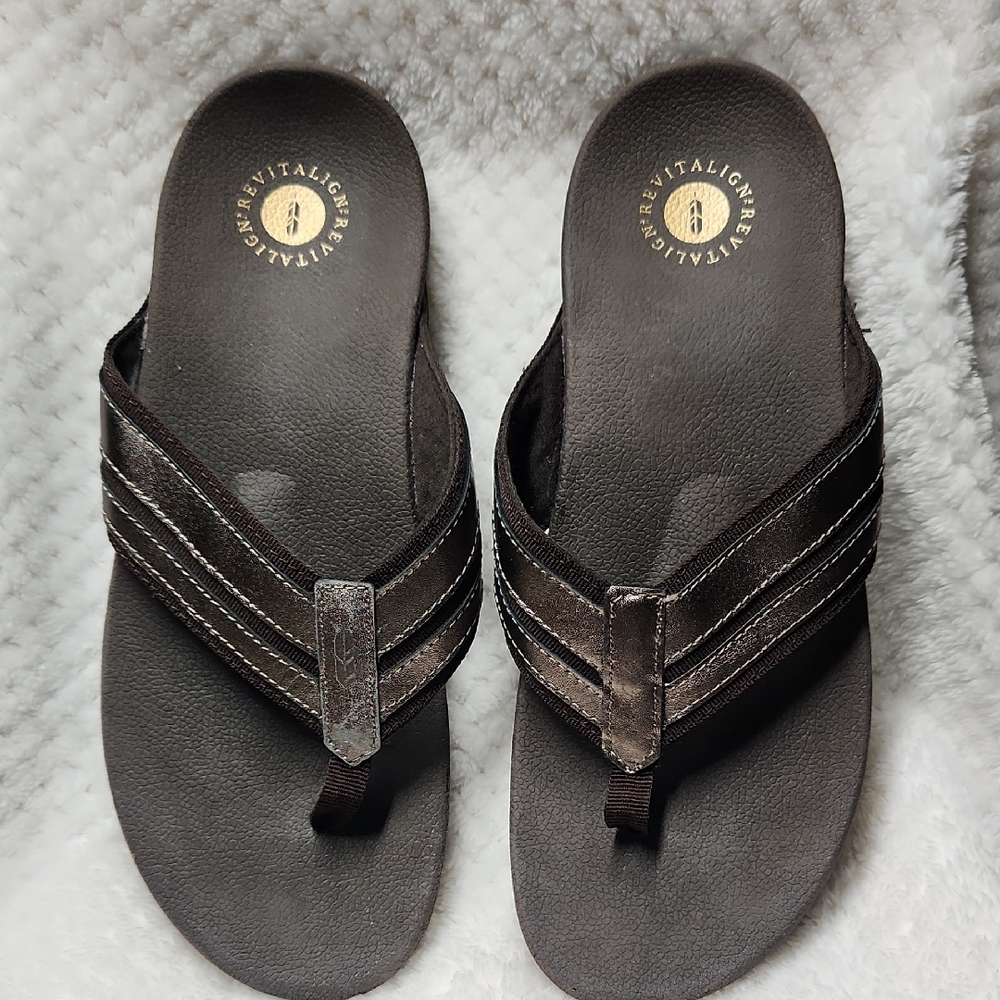 Revitalign Orthotic Grade Flip Flips Size 10